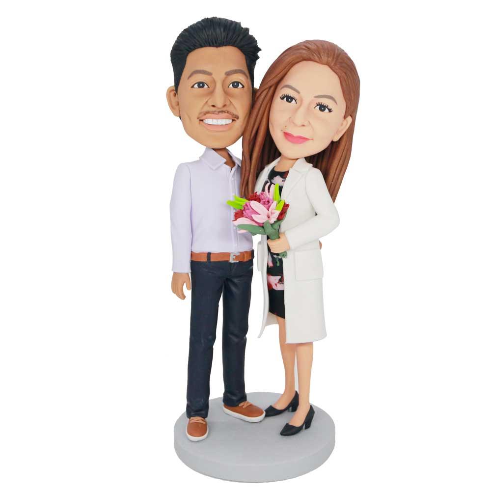 Couple Holding A Bouquet Of Flowers Custom Figure Bobbleheads