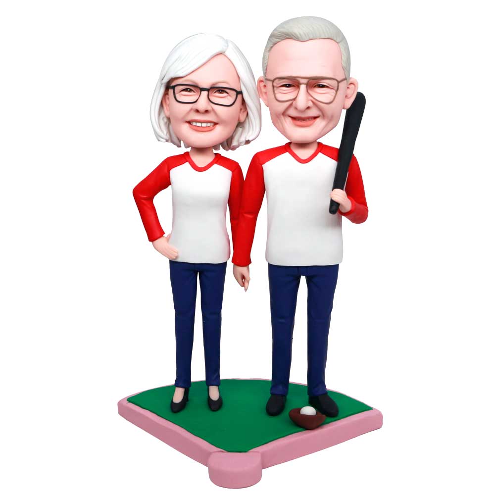 Happy Baseball Couple Custom Figure Bobbleheads