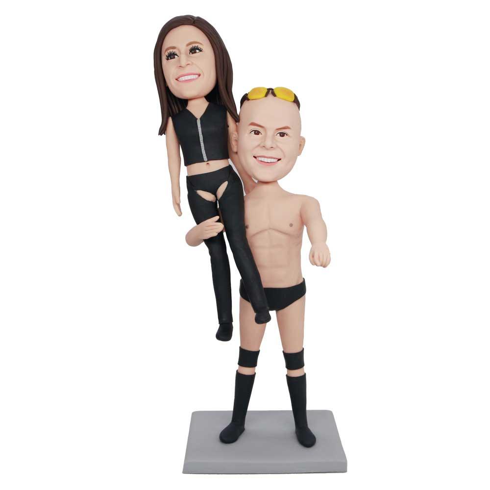 Strong Boyfriend Carry His Girlfriend Couple Custom Figure Bobbleheads