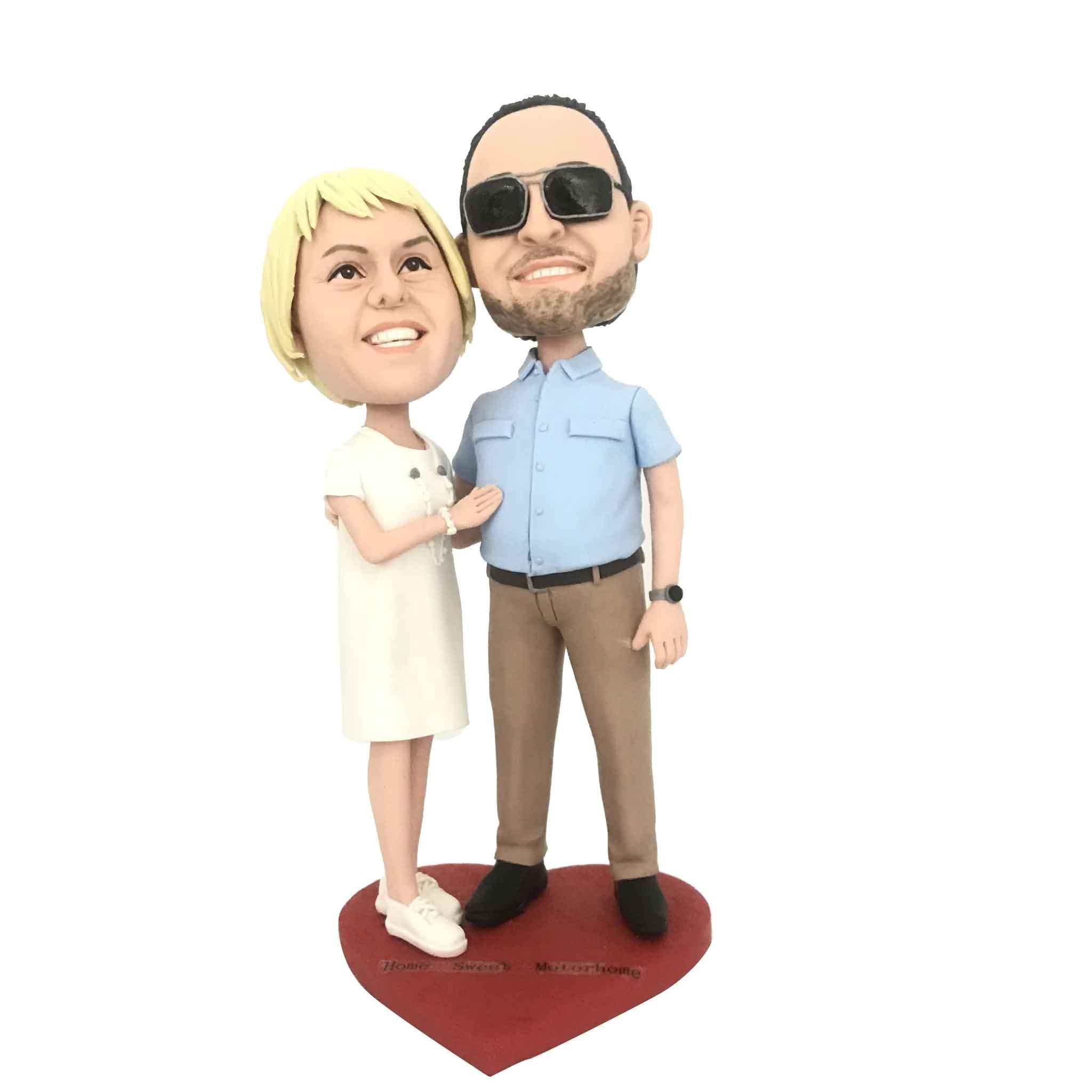 Sweet Embrace Each Other Couple Figure Bobblehead - Figure Bobblehead